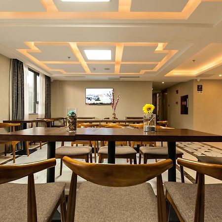 Xinghe Hotel Guagnzhou East Railway Station Branch Гуанджоу Екстериор снимка